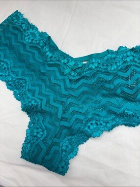 NWOT Victoria's Secret Very Sexy Teal Lace Cheeky Panty